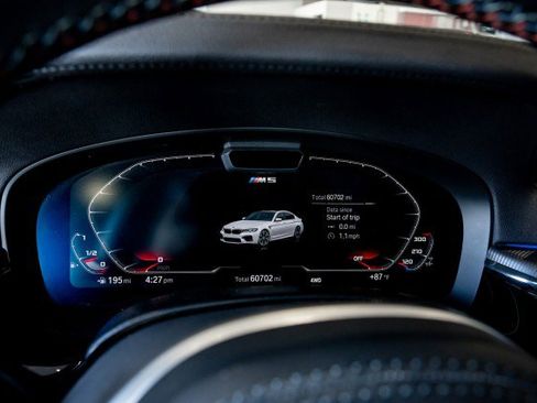 Used 2021 BMW M5 w/ Executive Package image 34