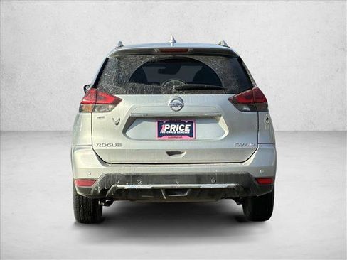 Used 2020 Nissan Rogue SV image 6