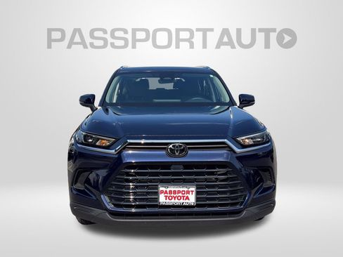 Used 2026 Toyota Grand Highlander AWD image 12