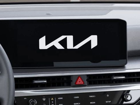 Used 2025 Kia Sorento LX FWD image 20