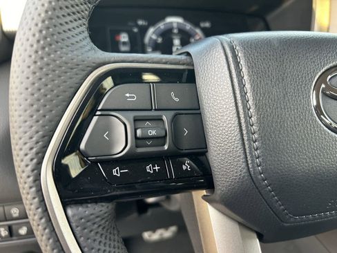 Used 2024 Toyota Tundra Limited image 16