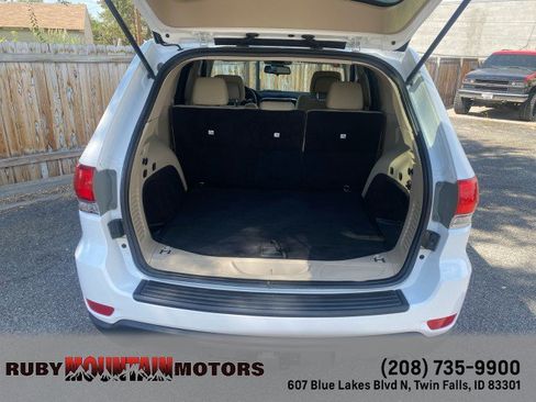 Used 2016 Jeep Grand Cherokee Laredo w/ Quick Order Package 23E AWD/4WD image 23