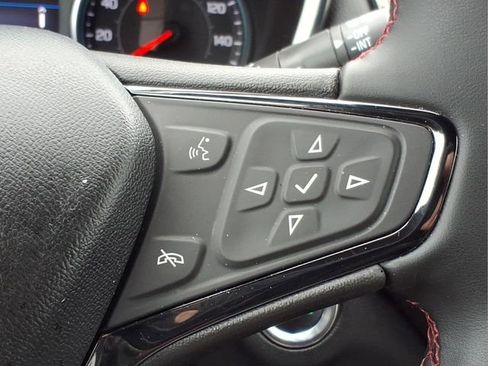 Used 2023 Chevrolet Equinox RS image 25