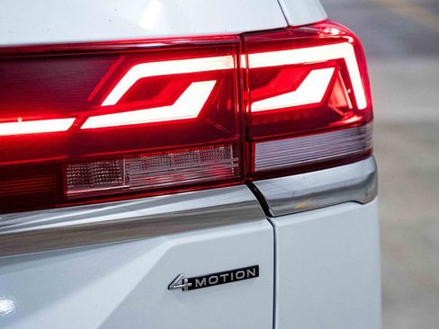 New 2026 Volkswagen Atlas SEL Premium R-Line image 6