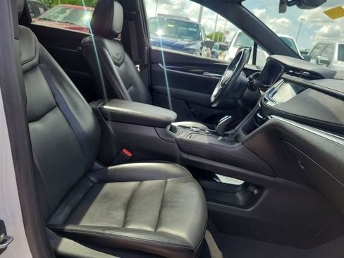 Used 2022 Cadillac XT5 Premium Luxury FWD image 32