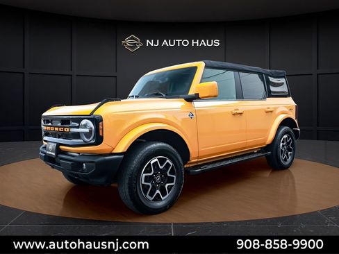 Used 2022 Ford Bronco Outer Banks image 4