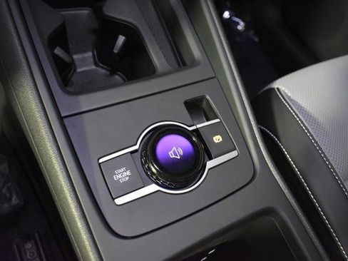 Used 2025 Volkswagen Tiguan SE R-Line image 17