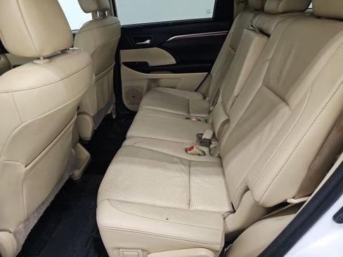 Used 2017 Toyota Highlander Limited AWD/4WD image 31