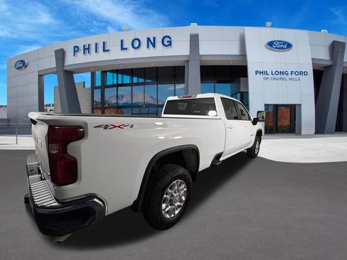 Used 2024 Chevrolet Silverado 3500 LT AWD/4WD image 5