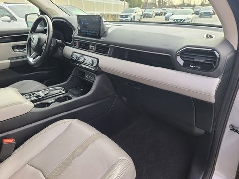 Certified 2023 Honda Pilot Touring image 22
