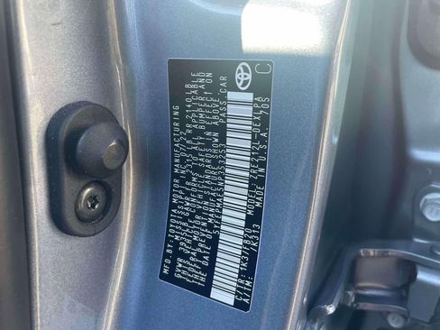 Used 2022 Toyota Corolla LE image 17