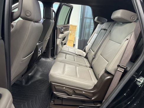 Used 2022 Chevrolet Tahoe LT image 30