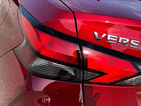 New 2025 Nissan Versa SV w/ Trunk Package FWD image 12
