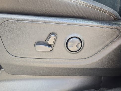 Used 2025 RAM 1500 Big Horn image 16