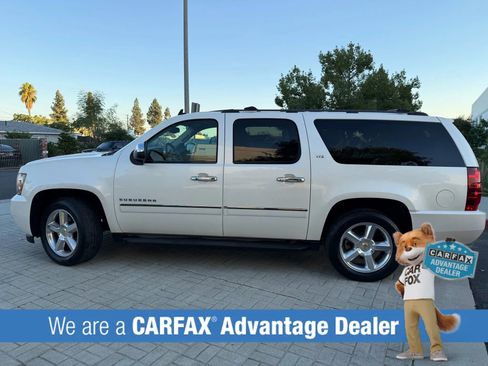 Used 2013 Chevrolet Suburban LTZ image 2