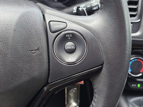 Used 2021 Honda HR-V Sport image 26