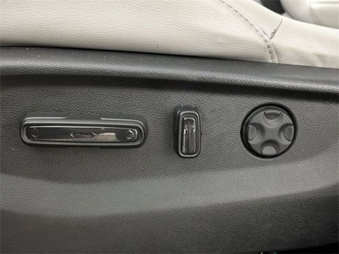 Used 2018 Honda CR-V EX-L image 13