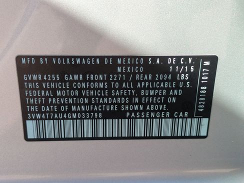 Used 2016 Volkswagen GTI SE image 34