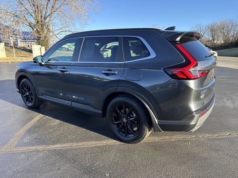 Used 2025 Honda CR-V Sport-L image 3