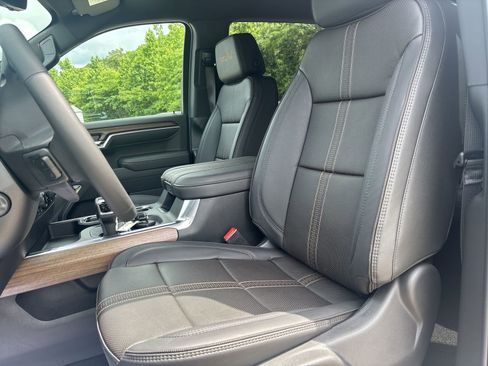 New 2026 Chevrolet Silverado 1500 High Country w/ Technology Package AWD/4WD image 14