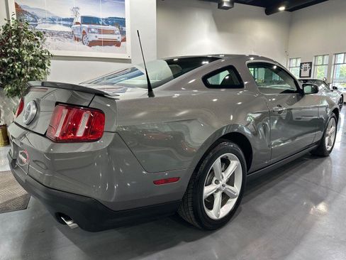 Used 2011 Ford Mustang GT RWD image 33