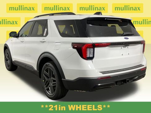 New 2026 Ford Explorer ST-Line w/ ST-Line Street Pack image 10