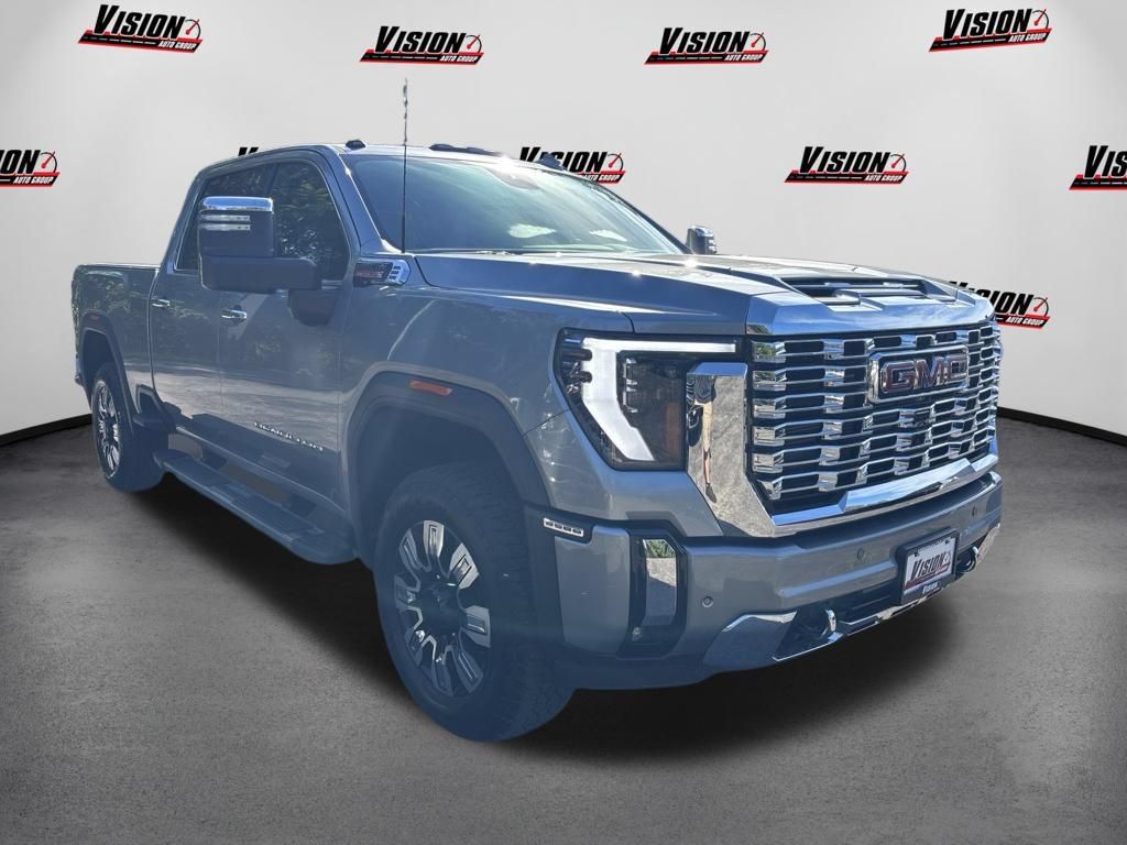 Used 2025 GMC Sierra 2500 Denali w/ Technology Package AWD/4WD image 7