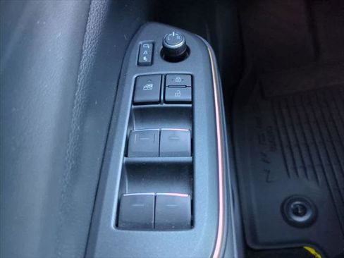 Certified 2023 Toyota Crown XLE image 22