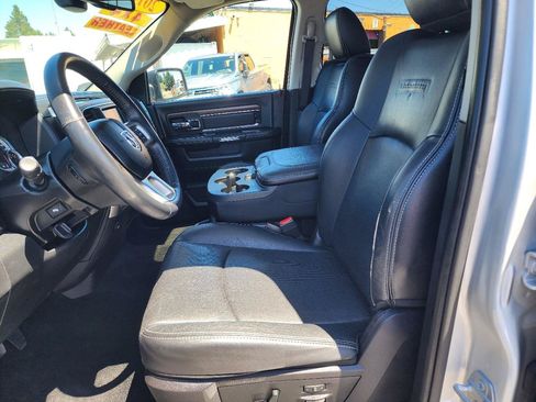 Used 2016 RAM 1500 Laramie w/ Convenience Group AWD/4WD image 13