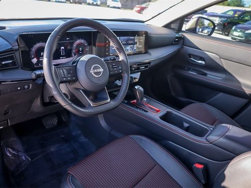 Used 2025 Nissan Kicks SR image 8