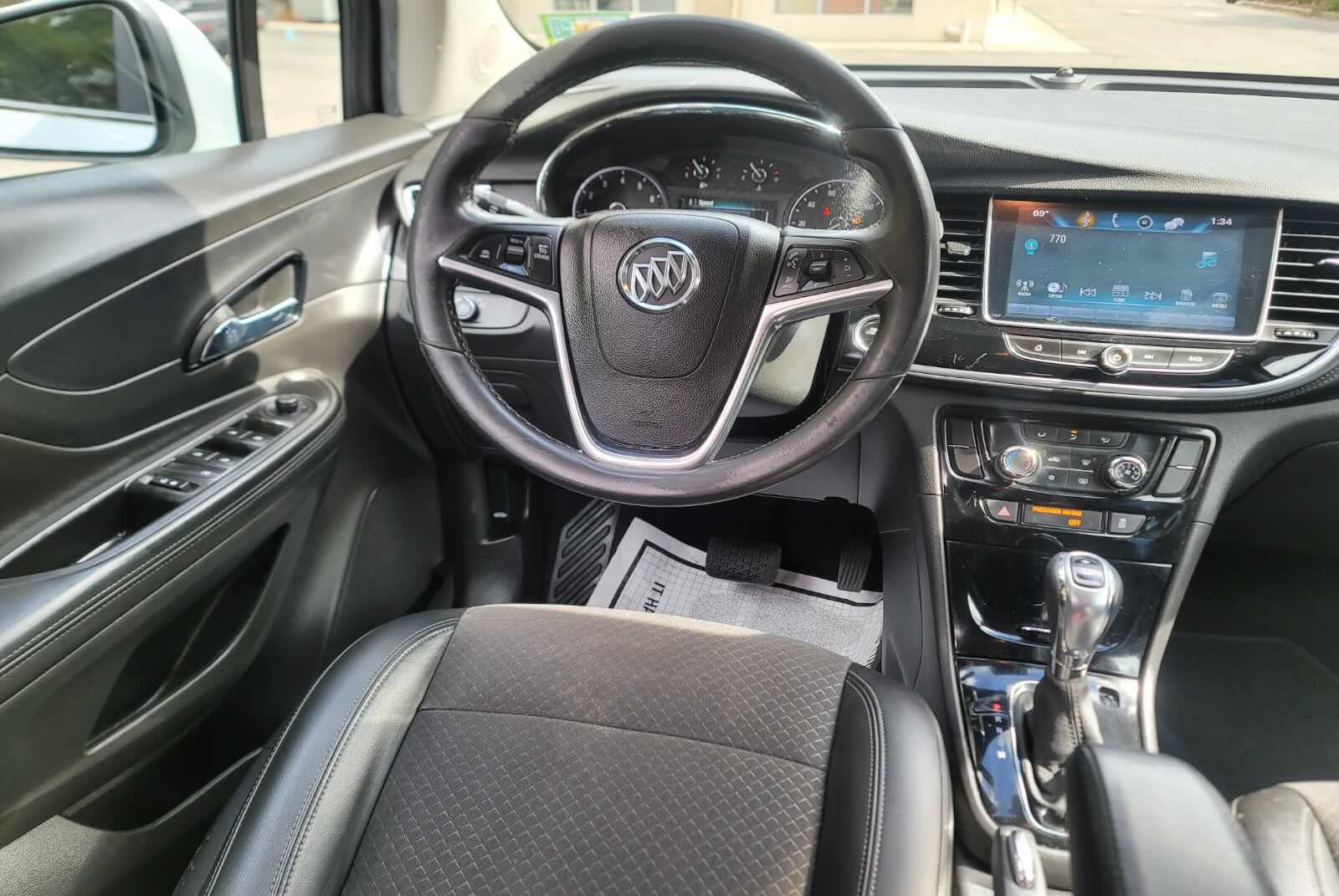 Used 2018 Buick Encore Preferred AWD/4WD image 15