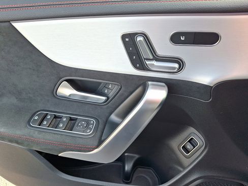 Used 2023 Mercedes-Benz CLA 250 CLA 250 image 12