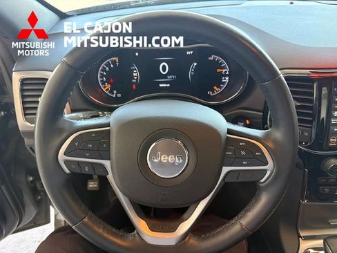 Used 2022 Jeep Grand Cherokee Laredo X RWD image 13