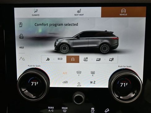 Used 2023 Land Rover Range Rover Velar R-Dynamic S image 18