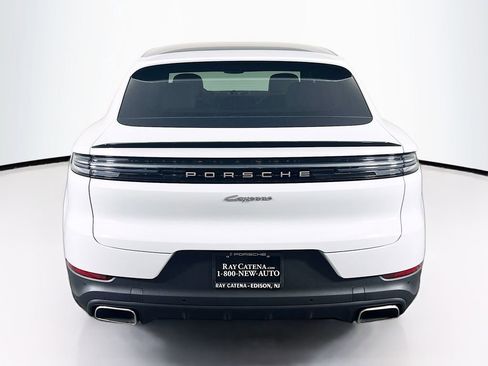 New 2026 Porsche Cayenne E-Hybrid Coupe AWD/4WD image 10