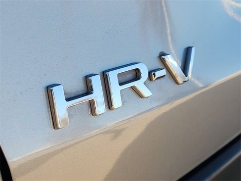 Certified 2024 Honda HR-V LX image 7