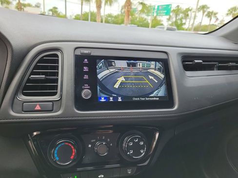 Used 2019 Honda HR-V Sport image 30