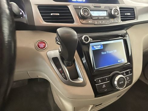 Used 2016 Honda Odyssey EX-L image 22