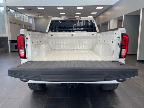 Used 2024 GMC Sierra 1500 Elevation image 37