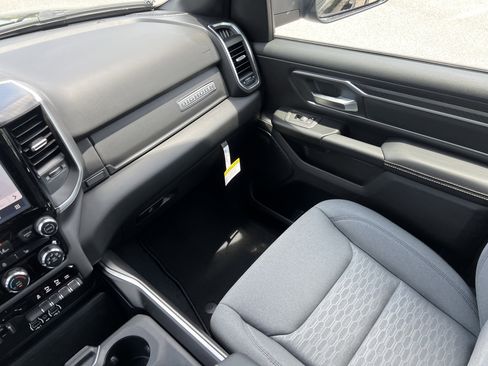 New 2026 RAM 1500 Big Horn AWD/4WD image 16