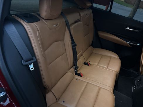 Used 2019 Cadillac XT4 Premium Luxury AWD/4WD image 16