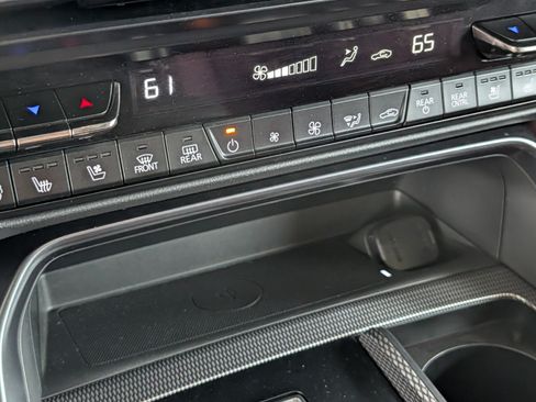 Certified 2025 MAZDA CX-70 Plug-In Hybrid w/ Premium Plus AWD/4WD image 27