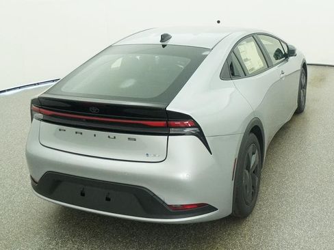 New 2026 Toyota Prius LE FWD image 22
