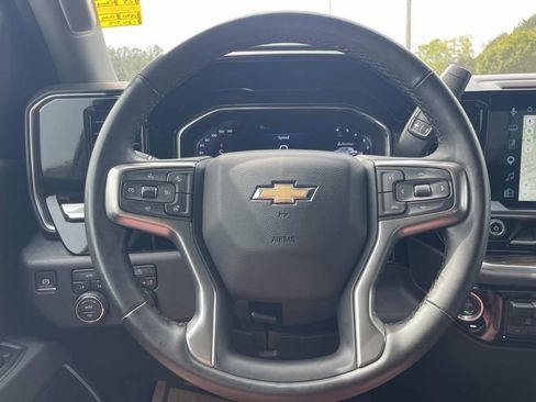 Used 2025 Chevrolet Silverado 1500 LT image 25