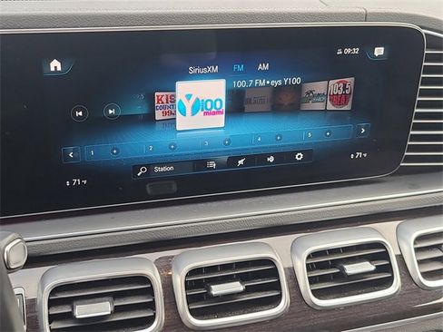 Used 2022 Mercedes-Benz GLS 450 4MATIC image 31