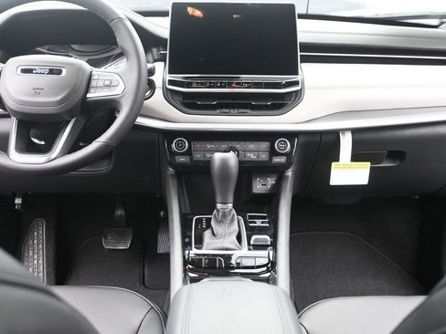 New 2026 Jeep Compass Limited image 17