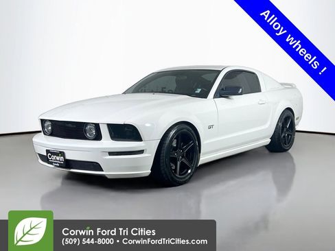 Used 2006 Ford Mustang GT Premium image 5