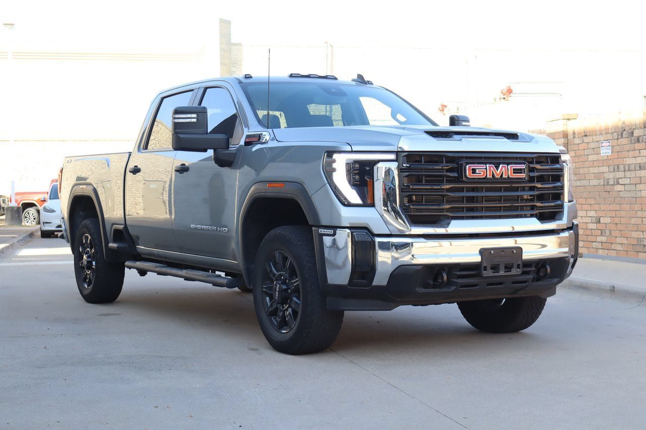 Used 2024 GMC Sierra 2500 Pro w/ 1SA Pro Safety Plus Package AWD/4WD image 2