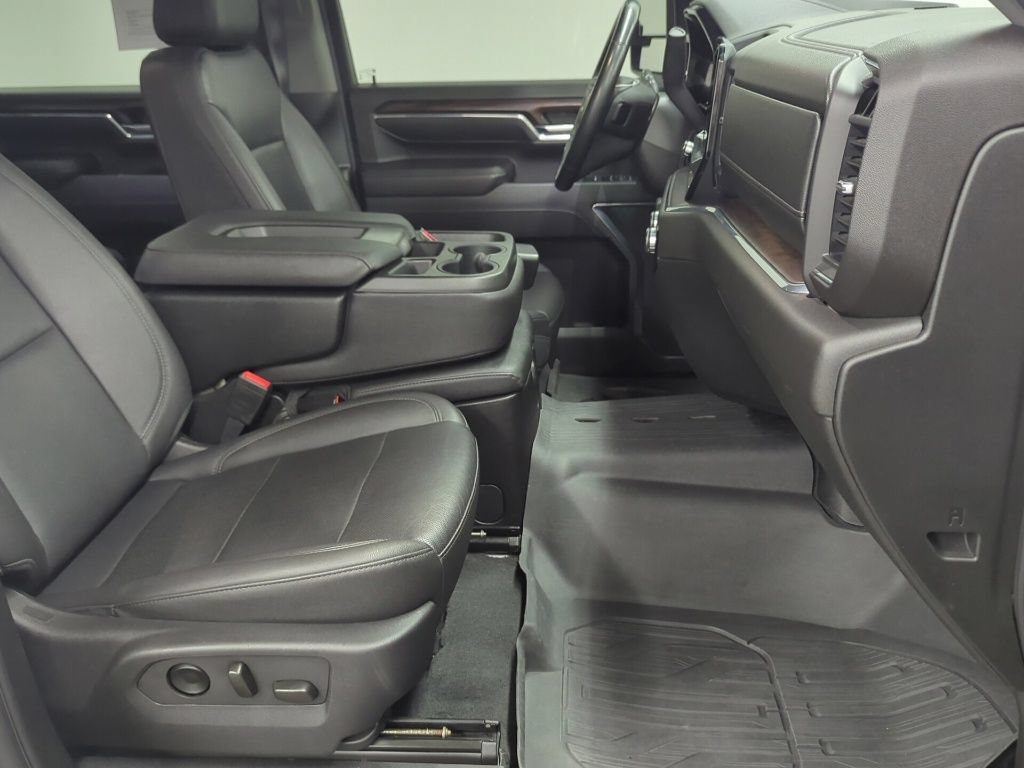 Used 2024 GMC Sierra 2500 SLT AWD/4WD image 30