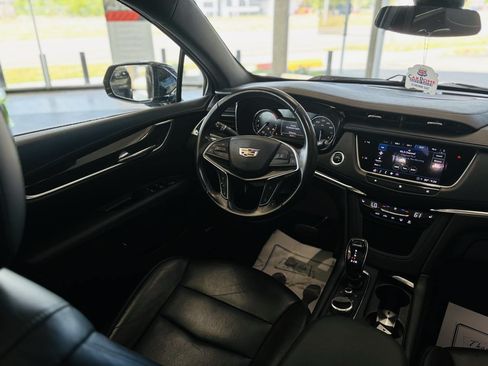 Used 2021 Cadillac XT5 Premium Luxury FWD image 47
